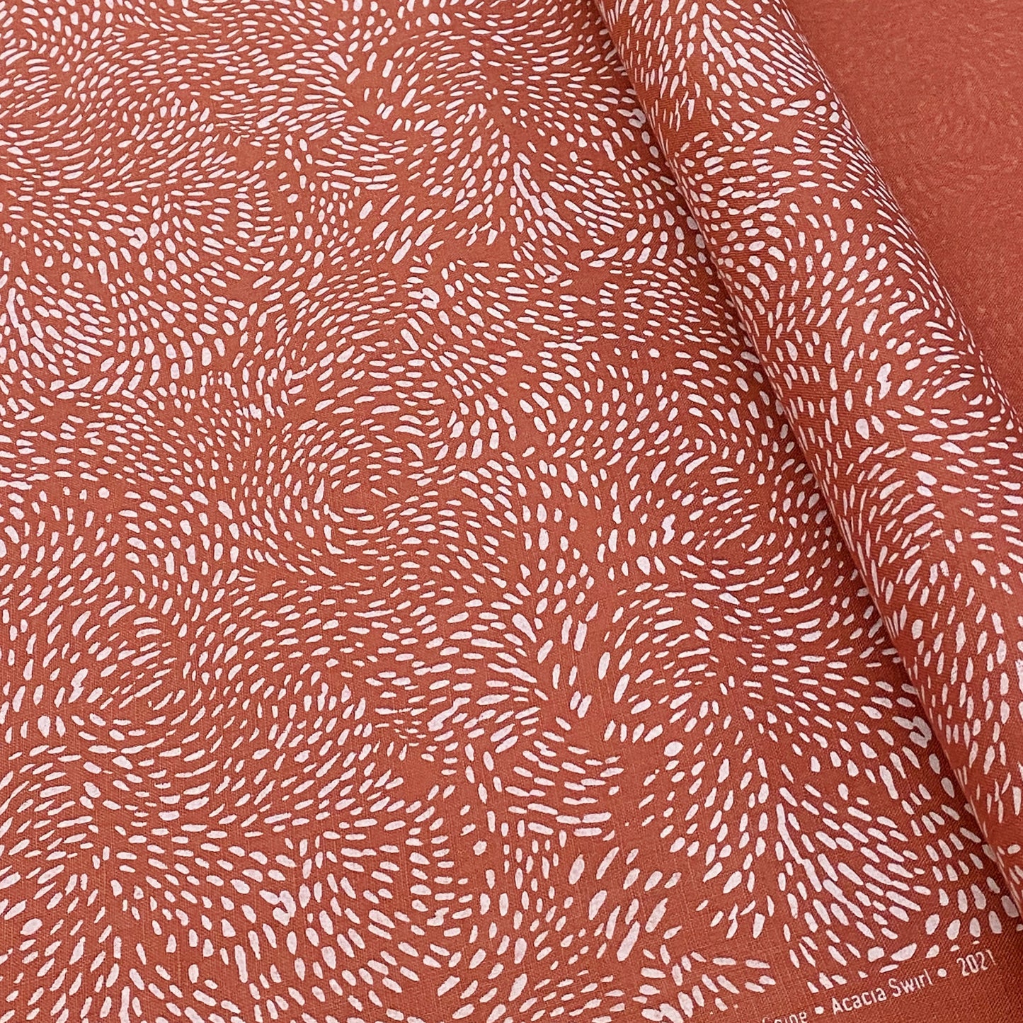 Acacia Swirl on clay linen
